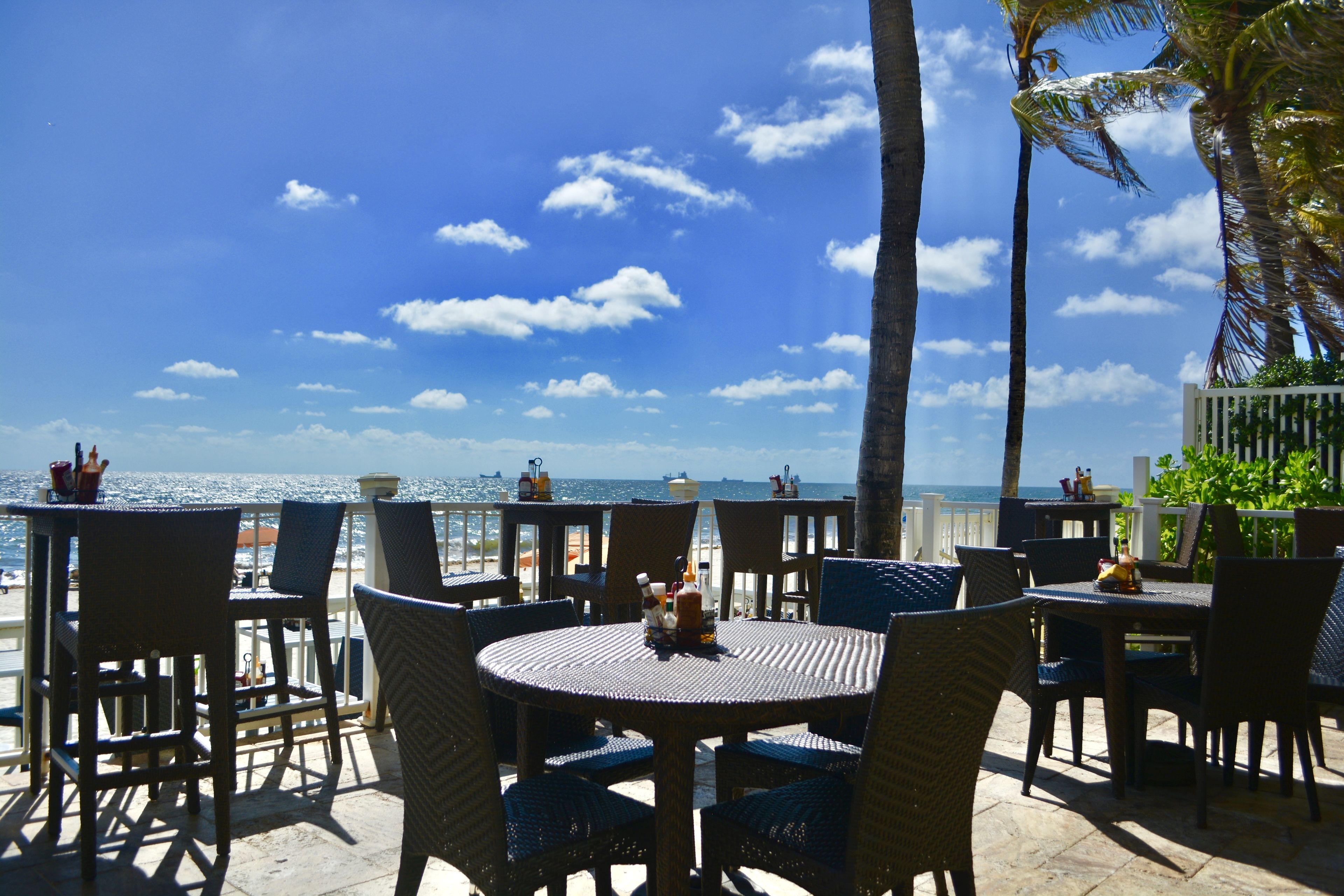 Breakfast, lunch and dinner served