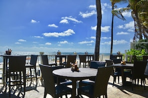 Frühstück, Mittagessen und Abendessen