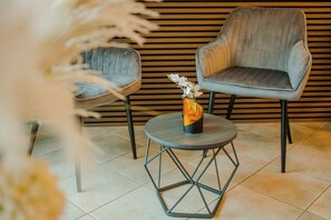Sala de estar en el lobby
