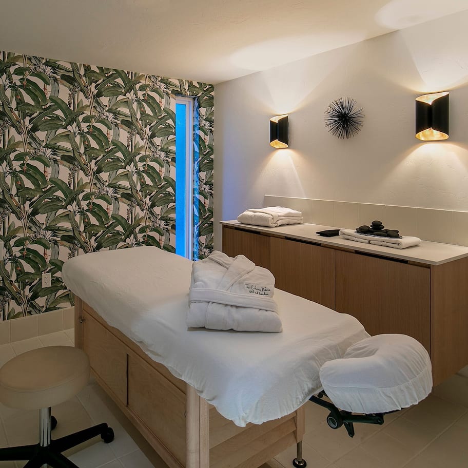 Couples treatment rooms, body treatments, aromatherapy