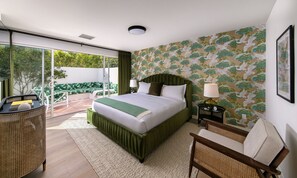Premium bedding, pillow-top beds, minibar, in-room safe - The Colony Palms Hotel and Bungalows - Adults Only (Palm Springs)