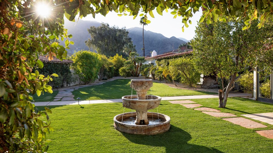 The Colony Palms Hotel and Bungalows - Adults Only