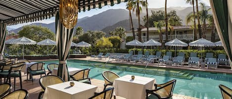 Aperto a colazione, cucina californiana, con vista sulla piscina