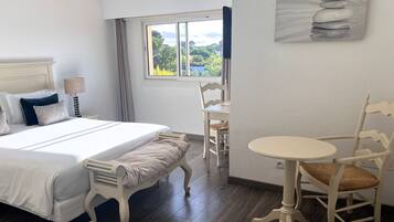 Doppia Superior | Una cassaforte in camera, una scrivania, insonorizzazione