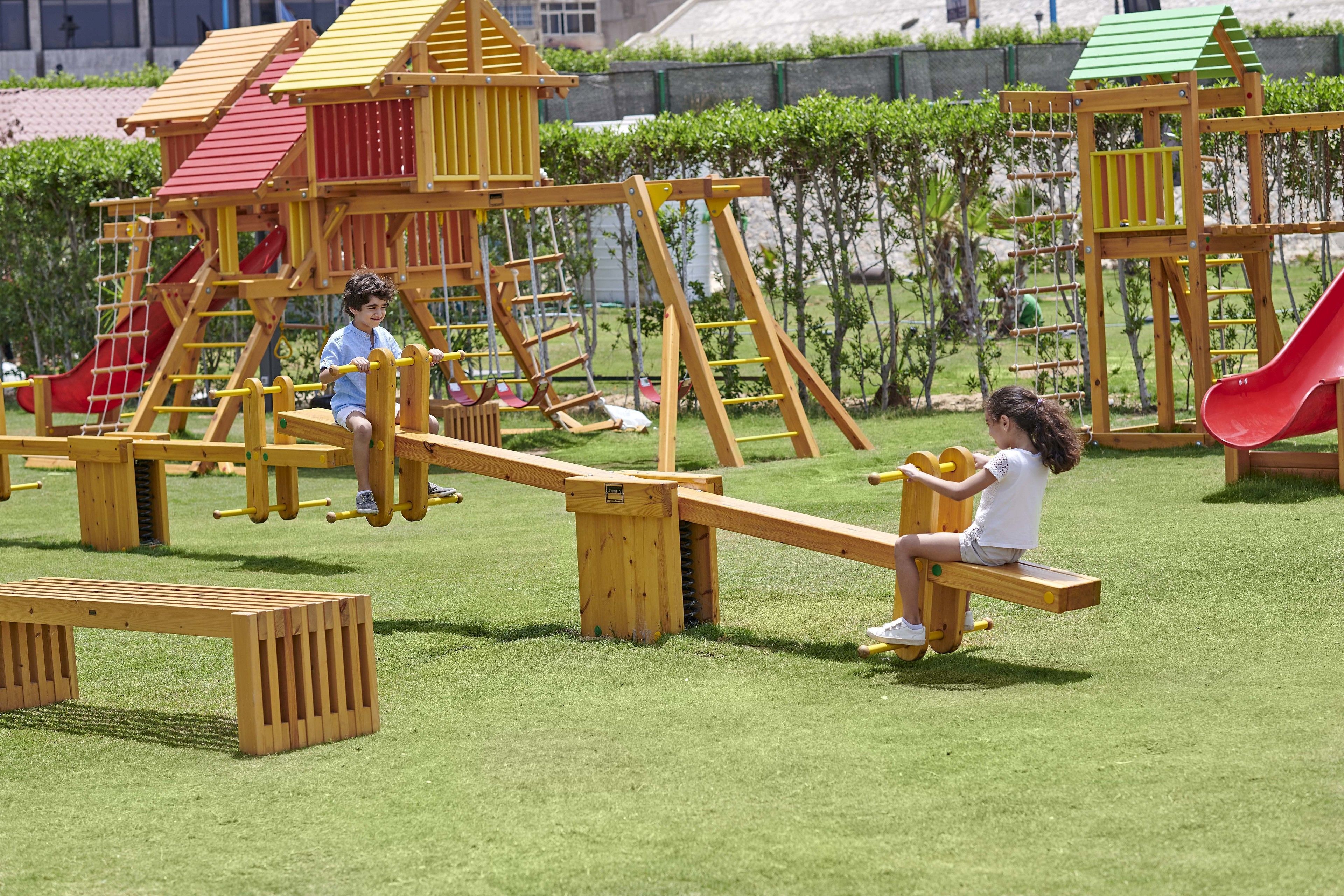 children’s play area – outdoor