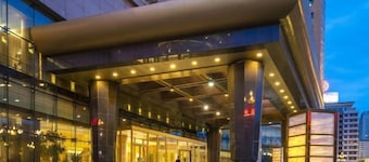 Yinlong Hotel