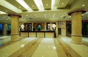 Lobby - Dongding Hotel (Shanghai)