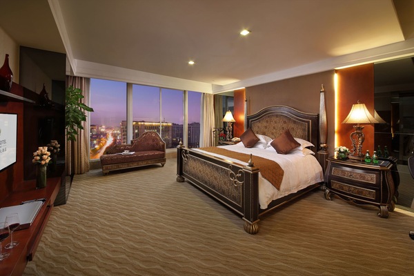 Deluxe Double Room | Premium bedding, Select Comfort beds, in-room safe