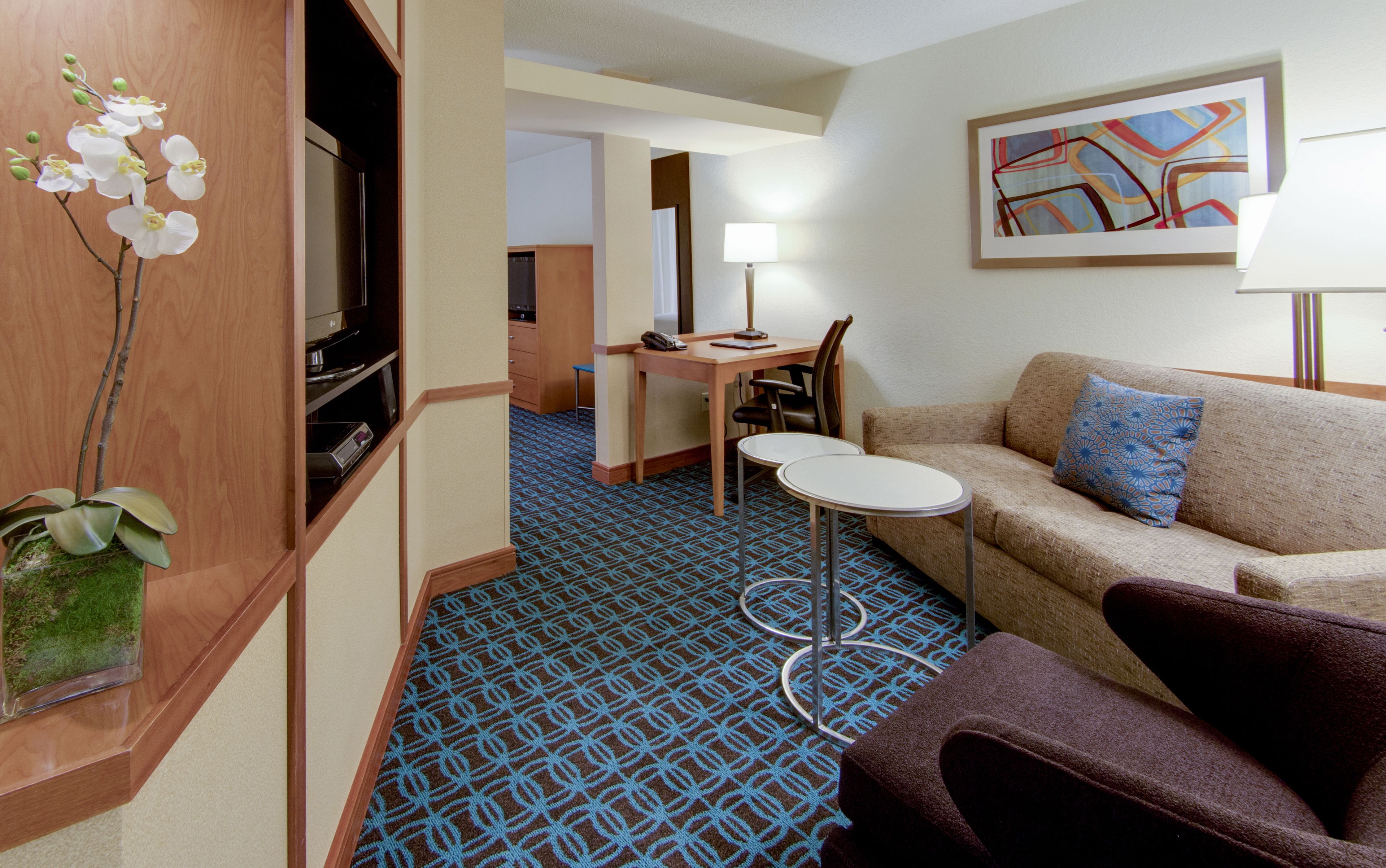 1 bedroom, premium bedding, pillow-top beds, desk