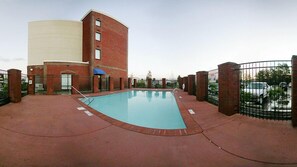 Alberca al aire libre 