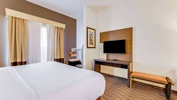 Desk, iron/ironing board, free WiFi, bed sheets