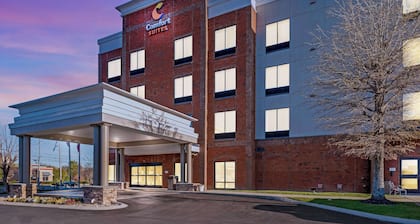 Comfort Suites Murfreesboro Shopping District