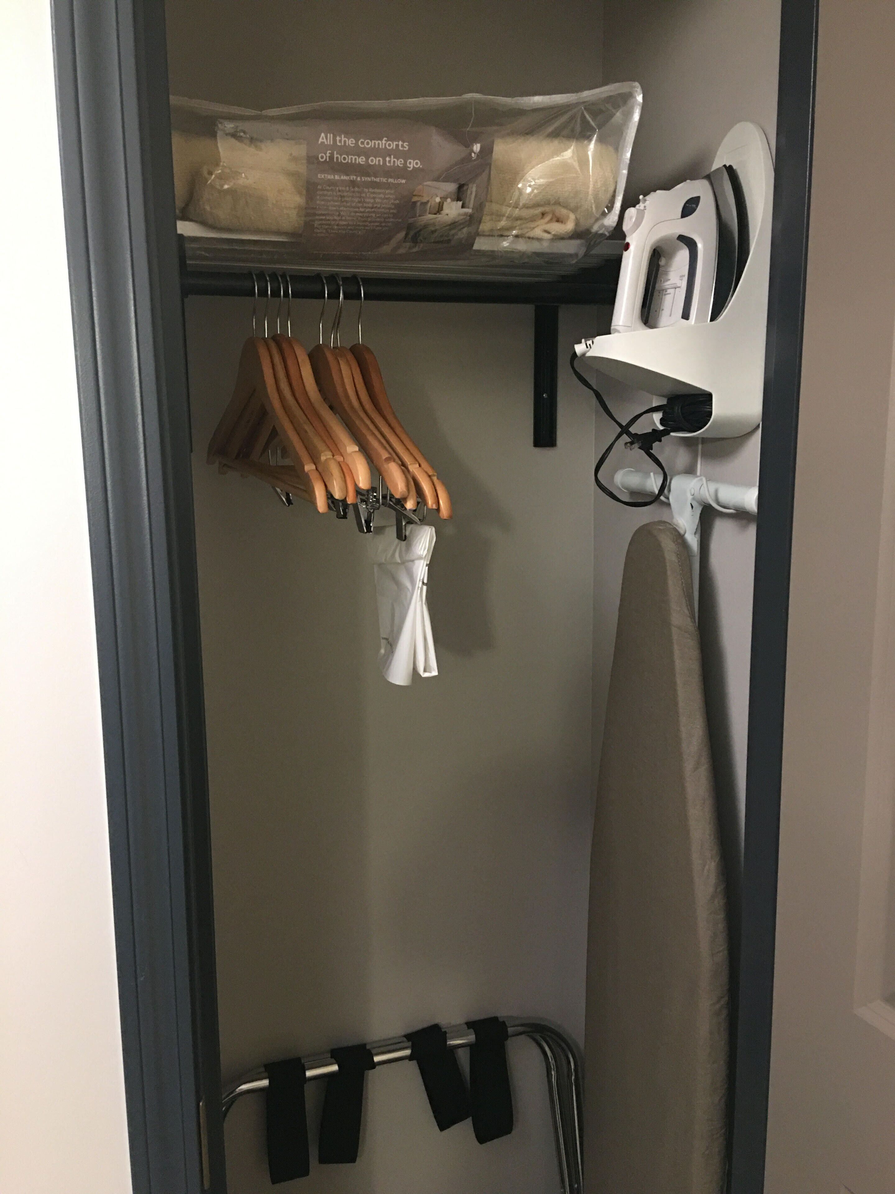 1 bedroom, hypo-allergenic bedding, desk, blackout curtains