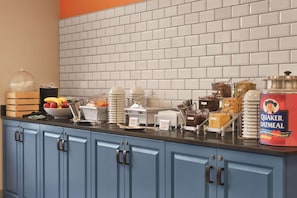 Free daily buffet breakfast