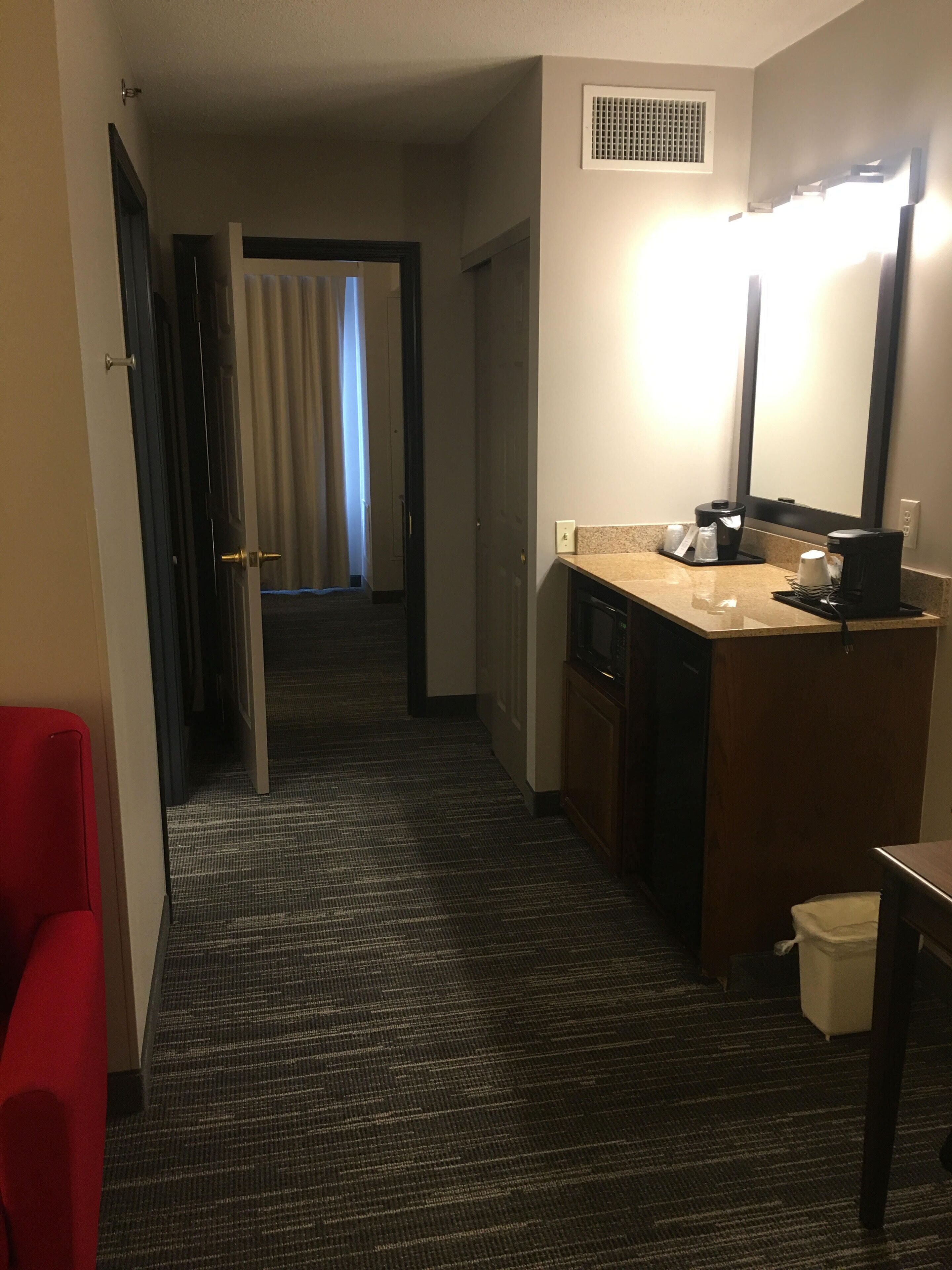 1 bedroom, hypo-allergenic bedding, desk, blackout curtains