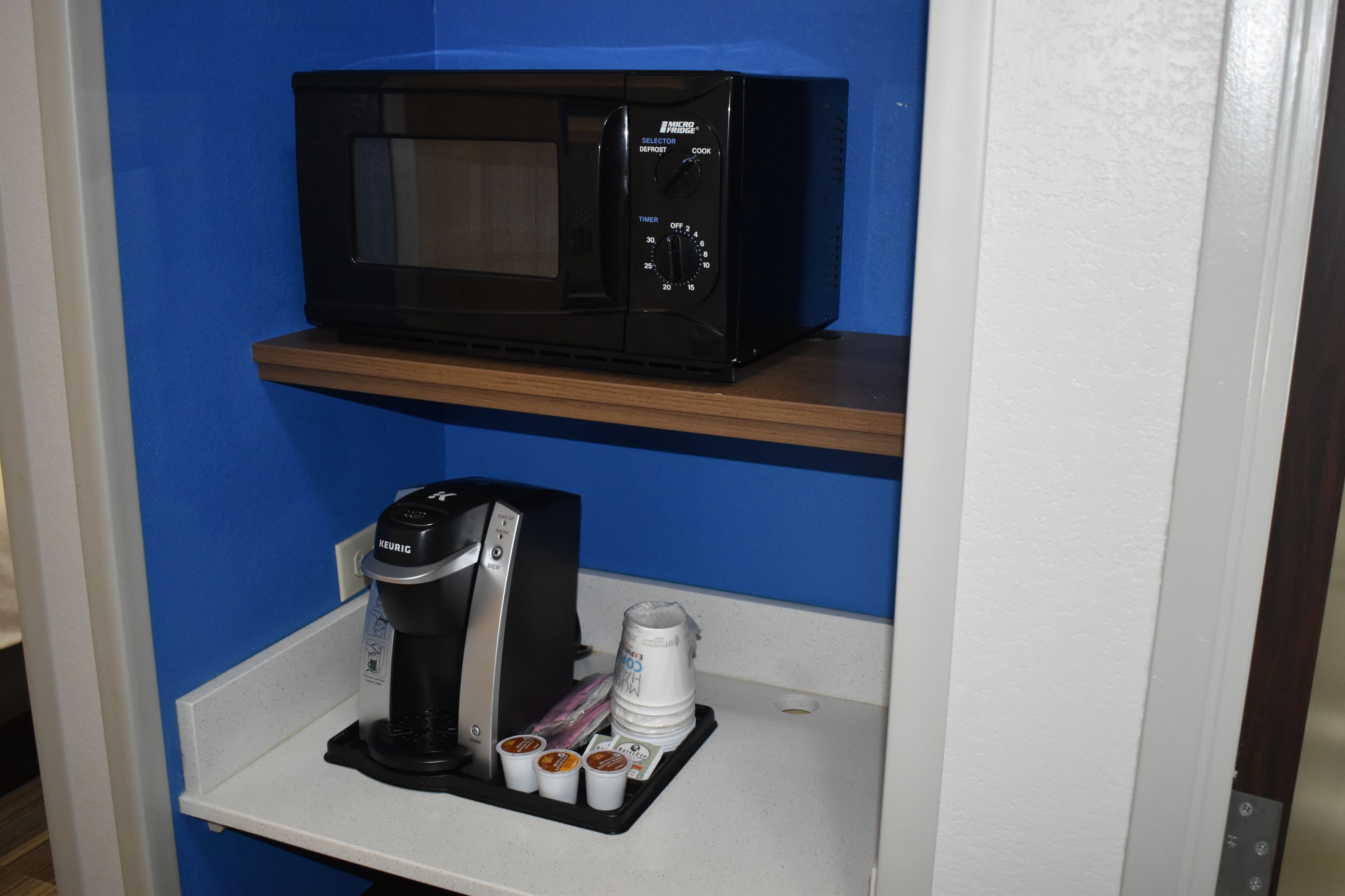 fridge, microwave, coffee/tea maker