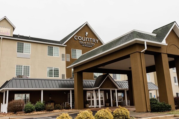 Exterior - Country Inn & Suites by Radisson, Winchester, VA (Winchester)