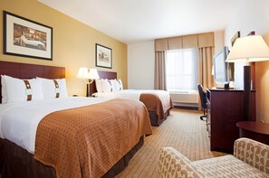 Pillowtop beds, in-room safe, desk, laptop workspace - Holiday Inn Madison at The American Center by IHG (Madison)