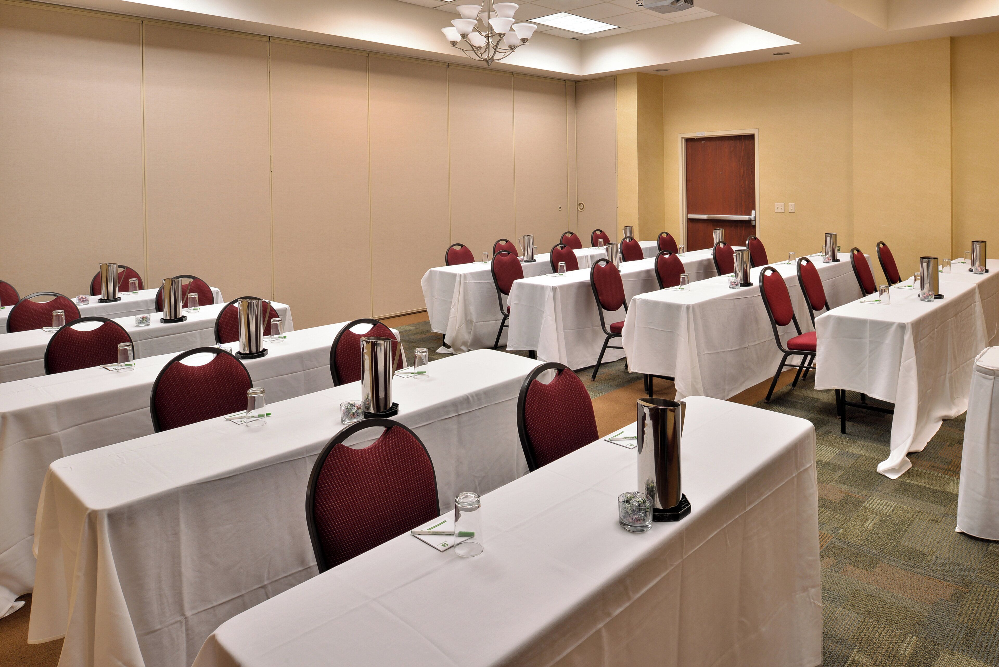 Photo - Holiday Inn Madison at The American Center by IHG