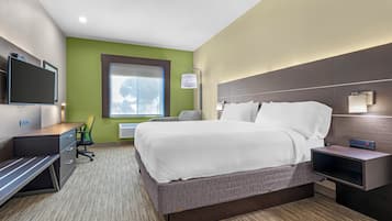 Standard Room, 1 King Bed | Premium bedding, desk, laptop workspace, soundproofing