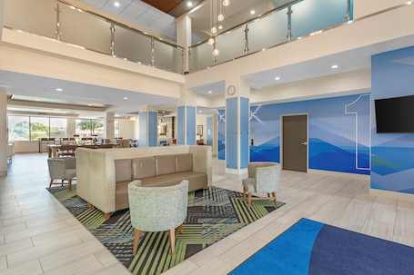 Exterior. Holiday Inn Express Hotel & Suites Fairfield - North by IHG