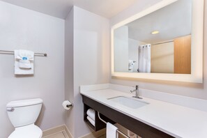Free toiletries, hair dryer, towels - Holiday Inn Express & Suites Morristown by IHG (Morristown)