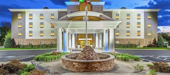 Holiday Inn Express & Suites Morristown by IHG