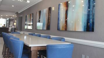 Breakfast and dinner served, American cuisine