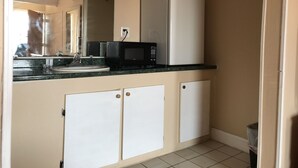 Unclassified image, 3 of 16, button - La Fontana Motel (Seaside Heights)
