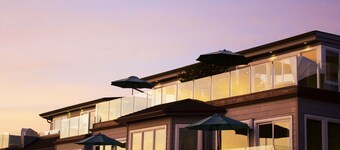 Pier View Suites