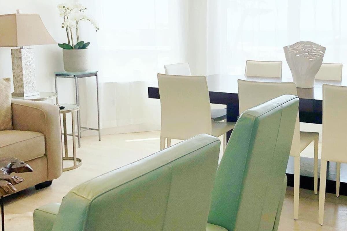 Executive Suite (Non-Pet-Friendly) | Premium bedding, down comforters, pillowtop beds, minibar