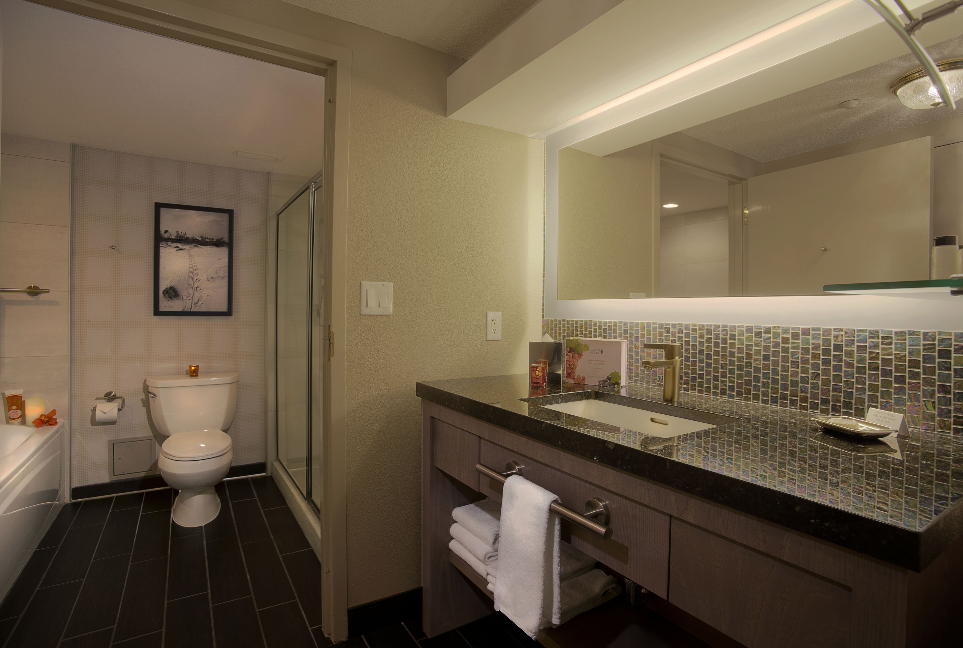 free toiletries, towels