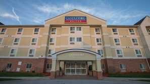 Exterior - Candlewood Suites Springfield by IHG (Springfield)