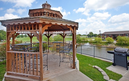 Candlewood Suites Springfield by IHG