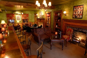 Lunch and dinner served  - Lambertville House (Lambertville)