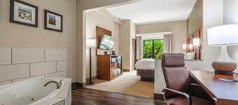 Comfort Suites Morrow - Atlanta South