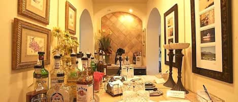 Bar (trong khuôn viên)