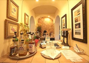 Bar (on property) - The Inn at Cocoa Beach (Cocoa Beach)