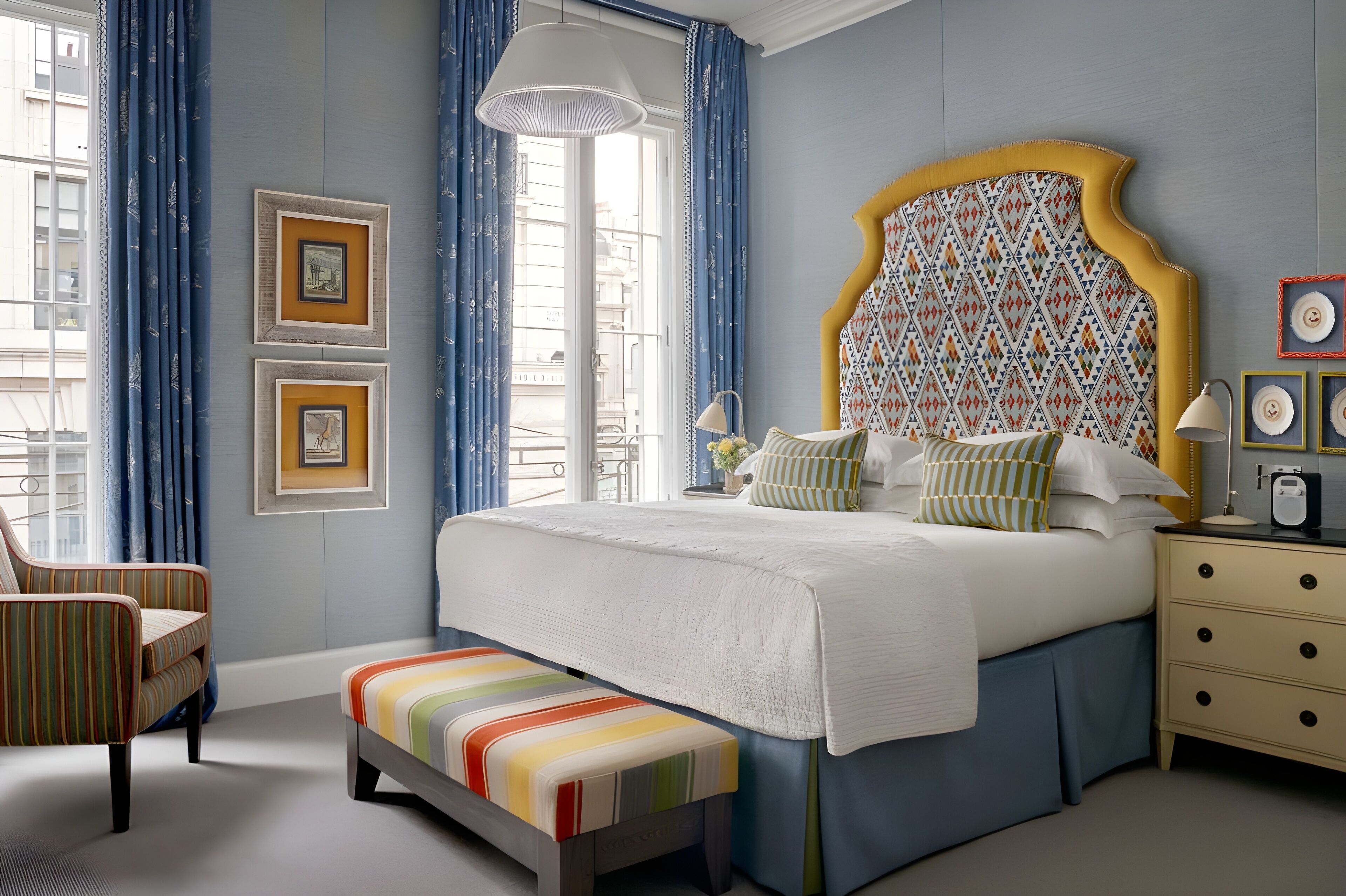 deluxe room | egyptian cotton sheets, hypo-allergenic bedding, down duvets