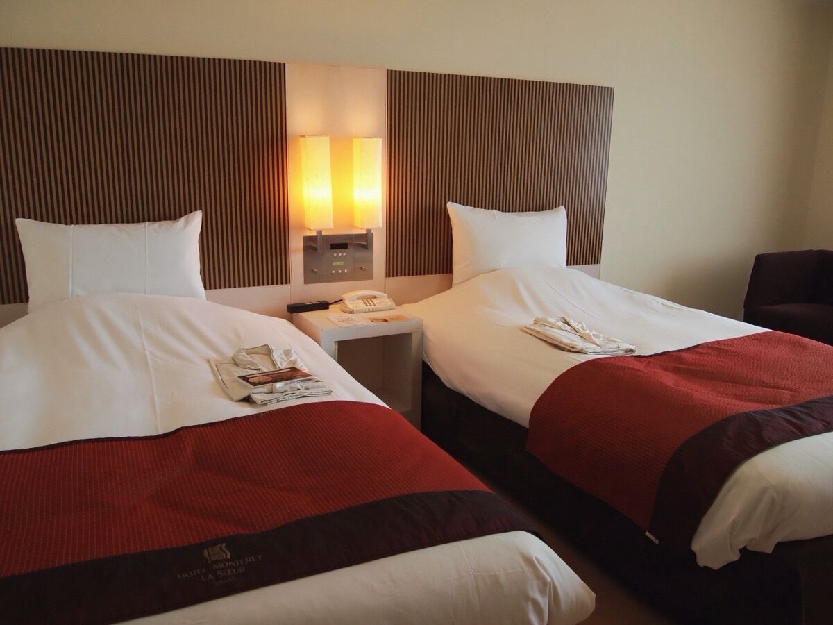 Habitación superior con 2 camas individuales, no fumadores (26sqm) | Escritorio, cortinas opacas, sistema de insonorización