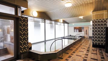 Bain à remous intérieur