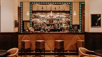 Bar (in der Unterkunft)