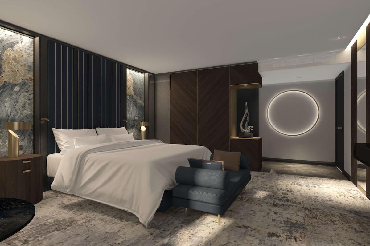 Premium bedding, minibar, in-room safe, desk