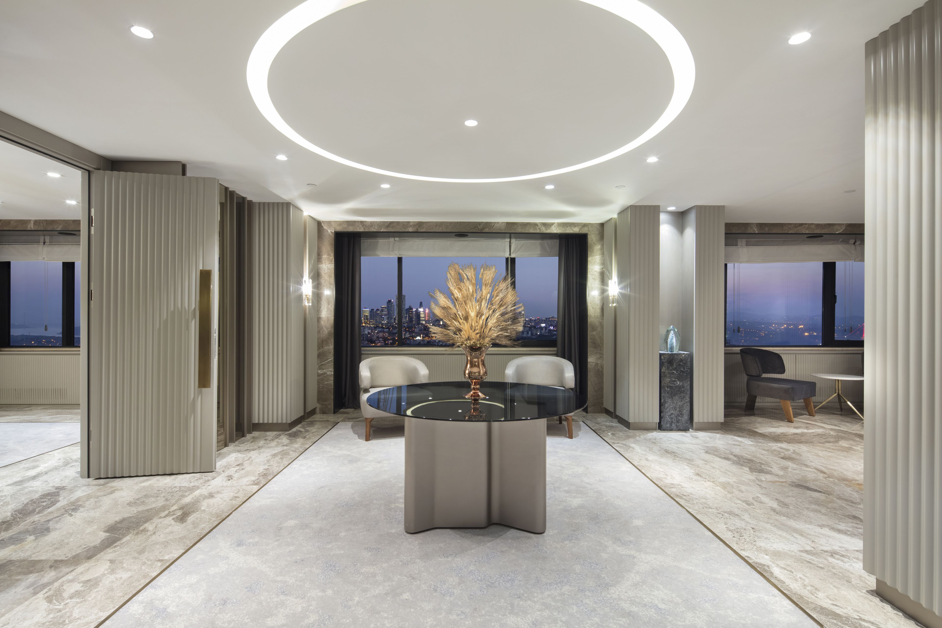 presidential suite, 1 king bed | premium bedding, minibar, in-room safe, desk