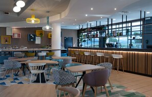 Bar (en el alojamiento)