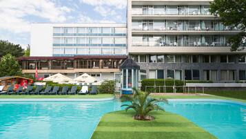 Indoor pool, outdoor pool, sun loungers