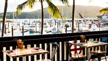 Breakfast, lunch, dinner served; pool views