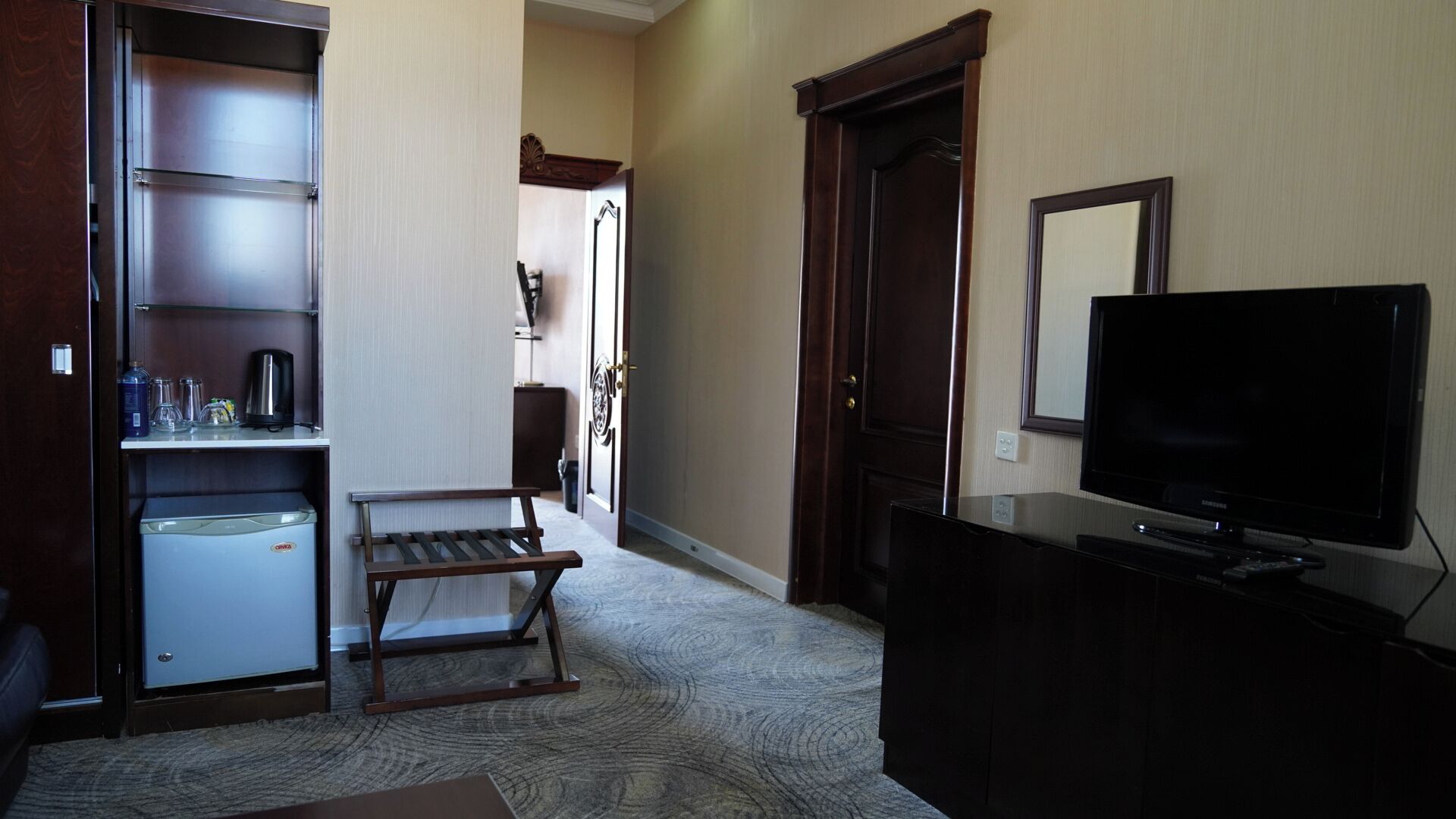 standard double room | living area | 82-cm led tv with cable channels, tv