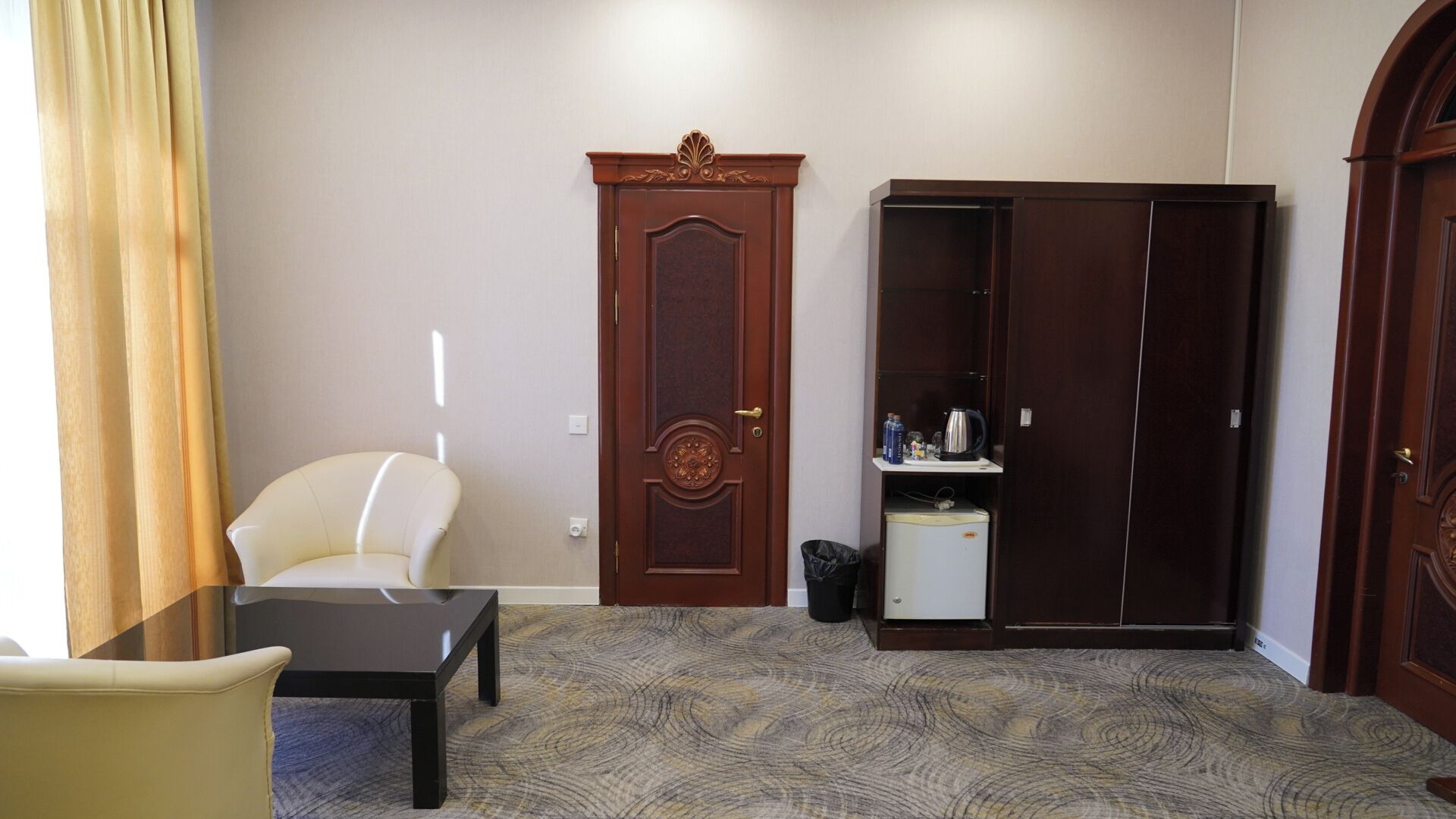 standard double room | living area | 82-cm led tv with cable channels, tv