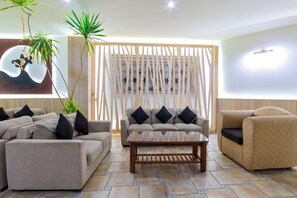 Lobby sitting area - Flamenco Beach and Resort (El Quseir)